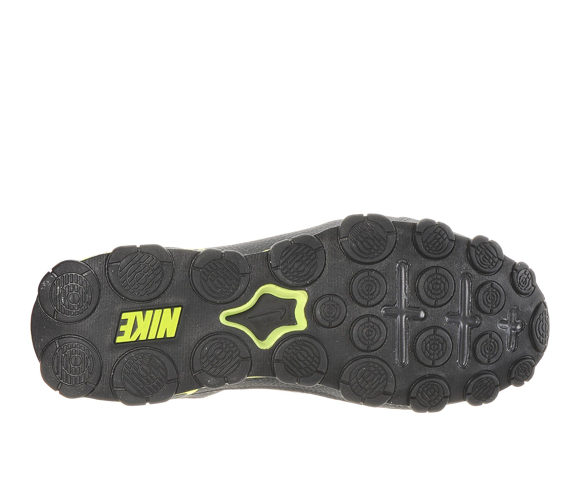 shoe carnival nike reax