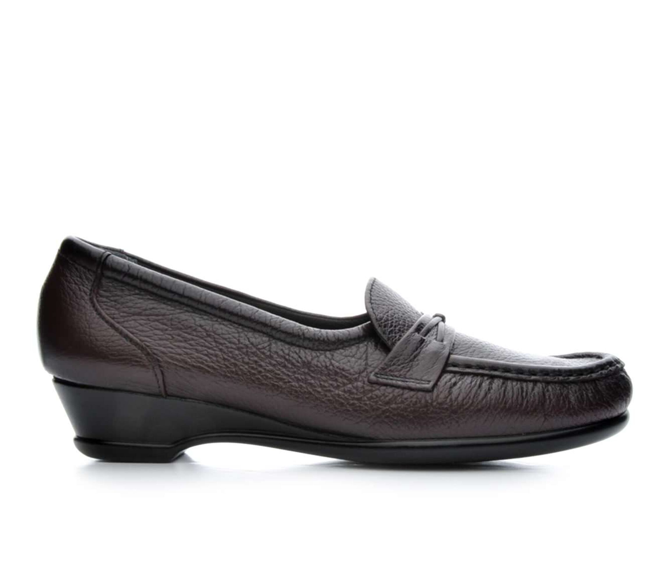 sas classic slip on loafer